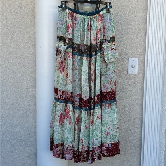 Johnny Was Dresses & Skirts - JOHNNY WAS Tiered Boho Maxi Skirt w/ Pockets
